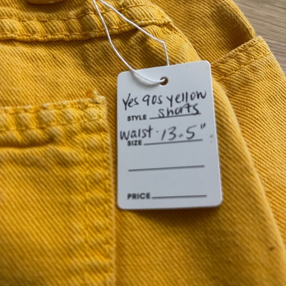 Vintage 90s yellow denim shorts size 27” waist - Picture 6 of 6